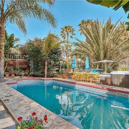 Majestic Villa By The Beach Heated Private Pool & Jacuzzi بينالماذينا المظهر الخارجي الصورة