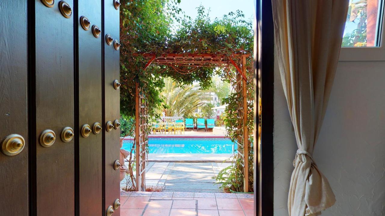 Majestic Villa By The Beach Heated Private Pool & Jacuzzi بينالماذينا المظهر الخارجي الصورة